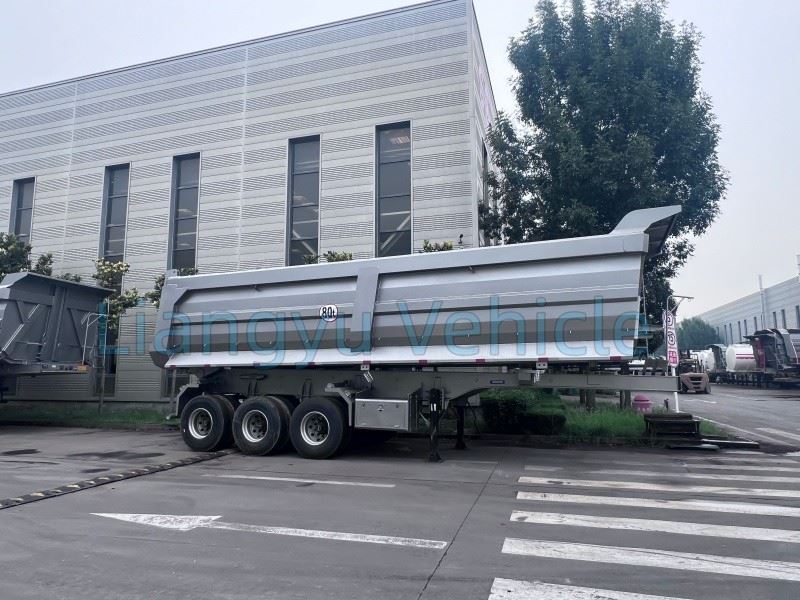 Rear Dump Trailer4